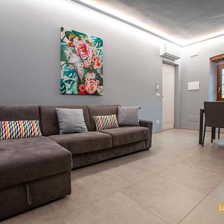 La Casa Dell'Olmo - Suite Apartment קונאו מראה חיצוני תמונה